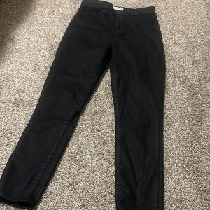 Abercrombie & Fitch Black Cropped Pants